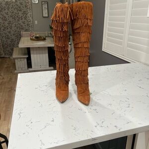 Steve Madden Maraka Brown Fringe Heeled Boots!